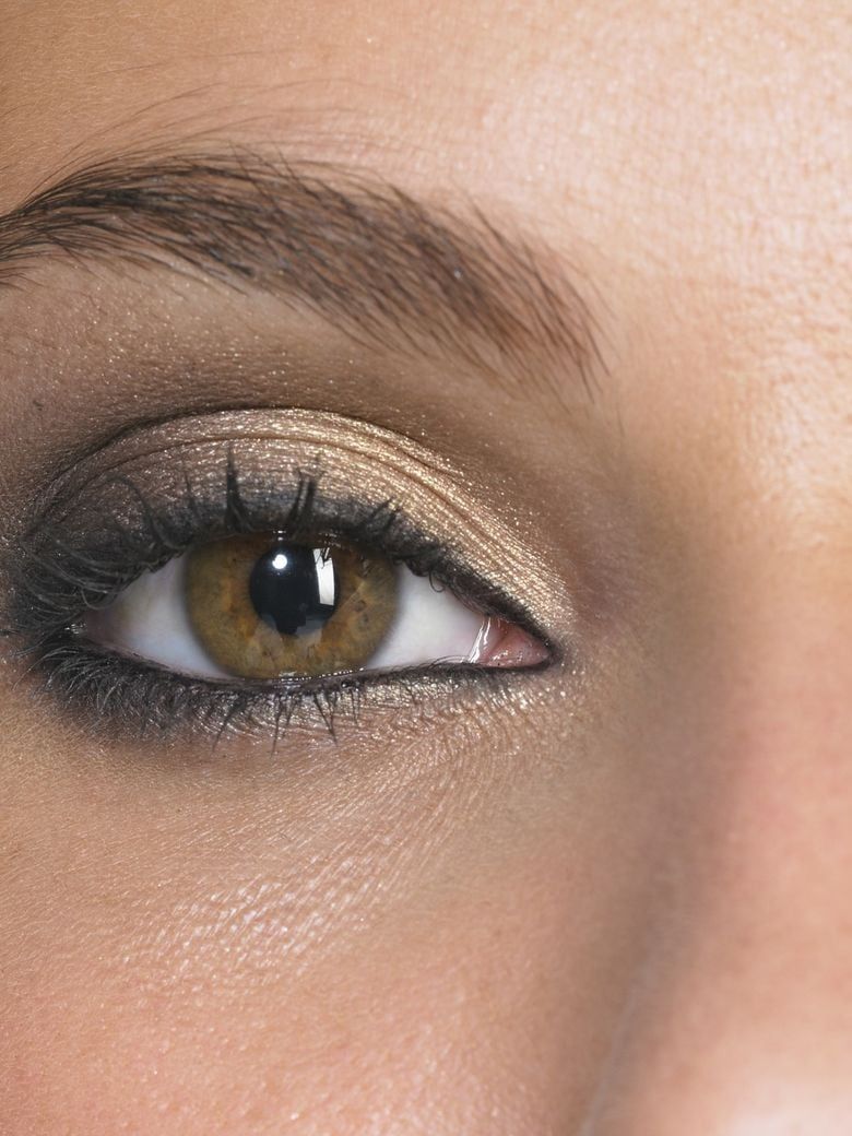 Maquillage neutre yeux