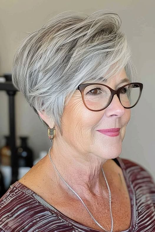 coiffure moderne 60 ans