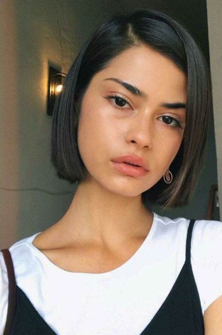 carré court intemporel