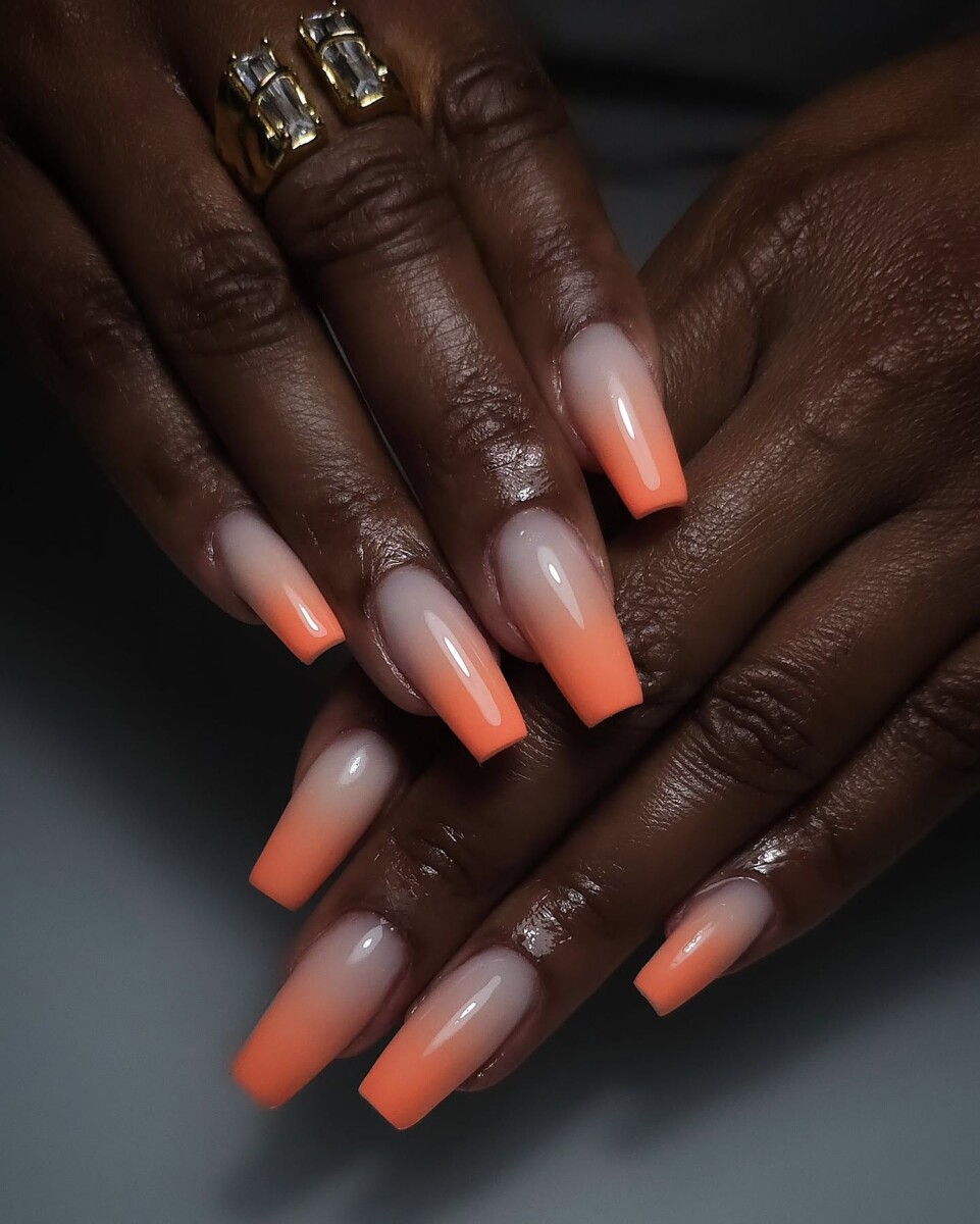 Décoration ongles gel corail