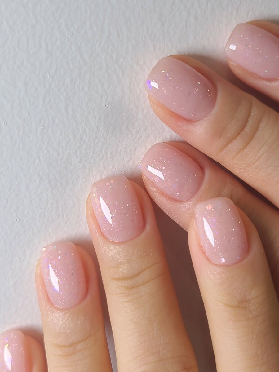 Vernis gel rose poudré entretien