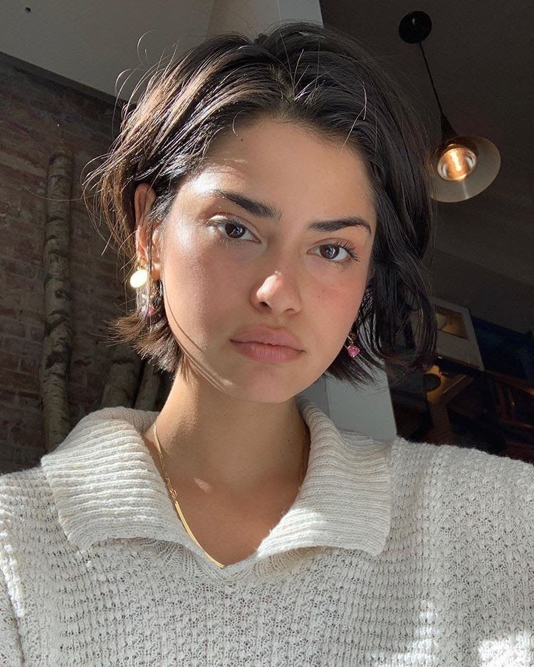 Carré court femme mûre