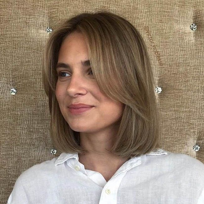 Carré avec frange rideau