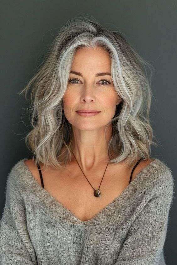 Coupe dégradée effilée 50 ans