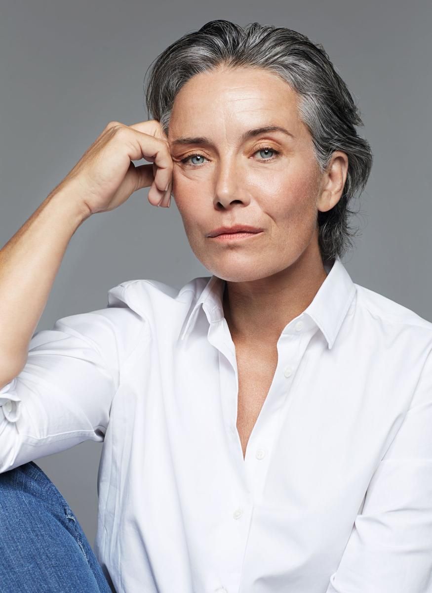 Coiffure moderne femme 60 ans