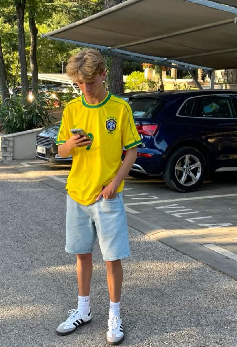 Coupe petit garçon stylée